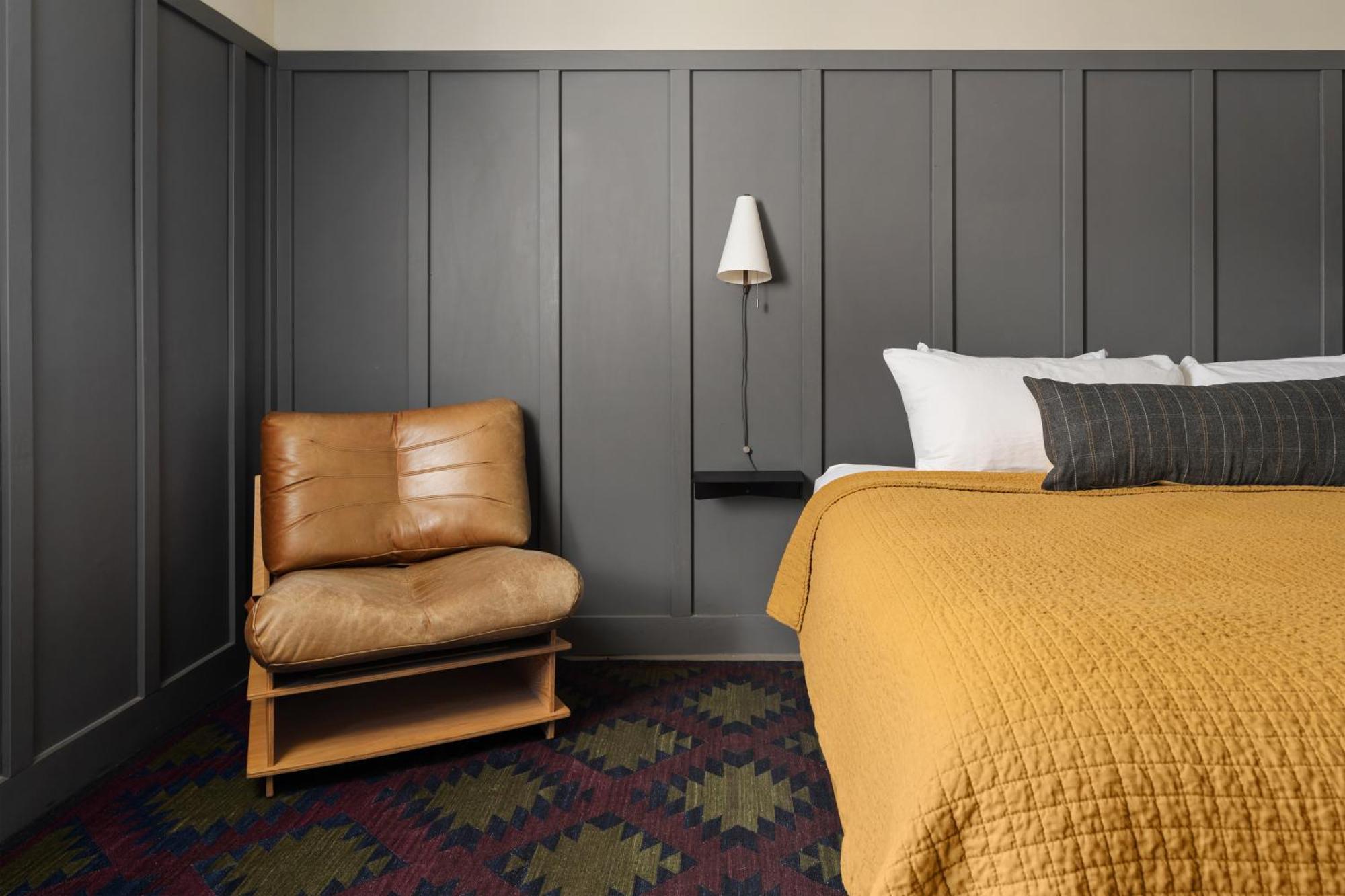 The Coachman 3*