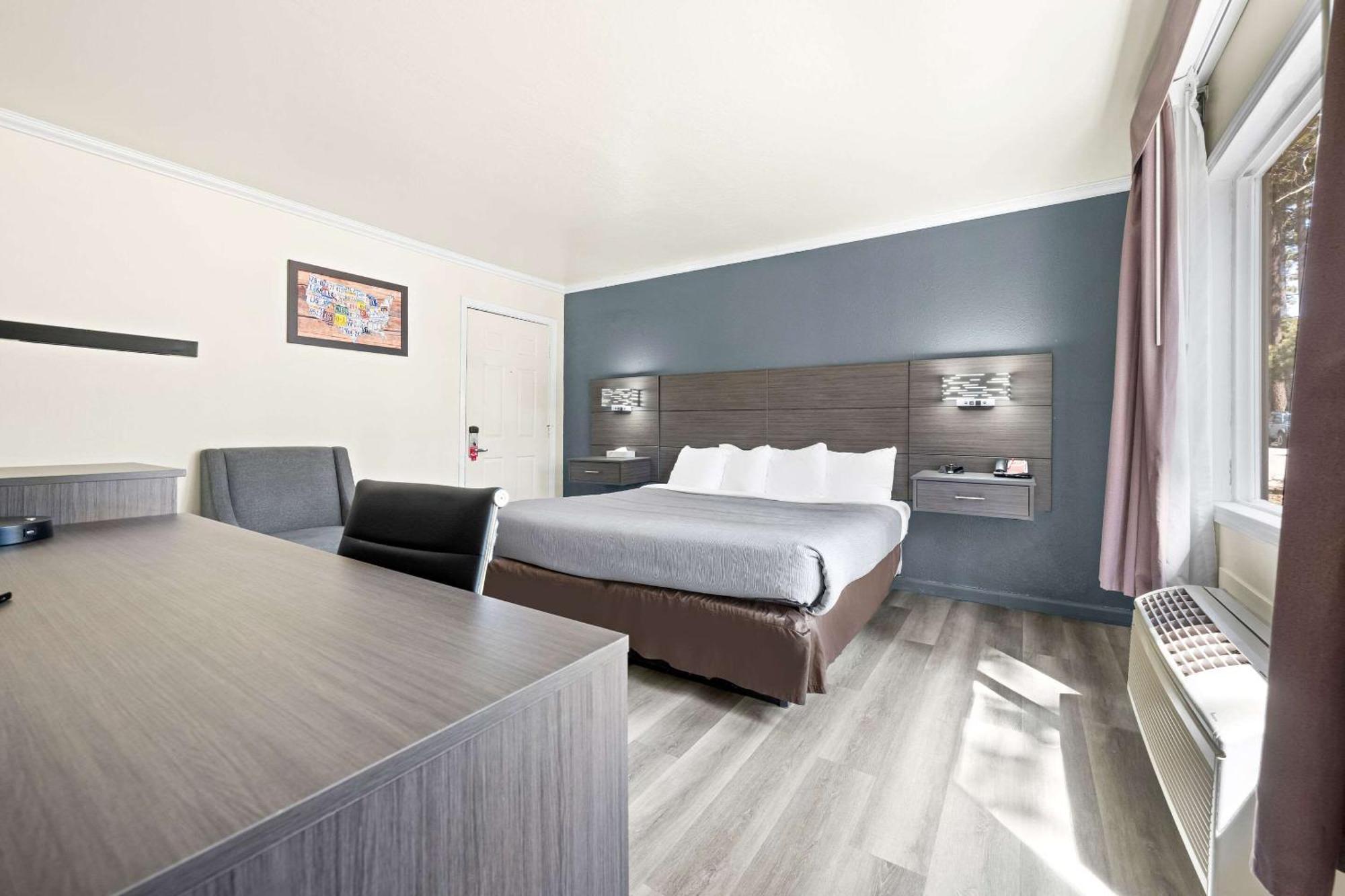 Econo & Heavenly Village Area * South Lake Tahoe