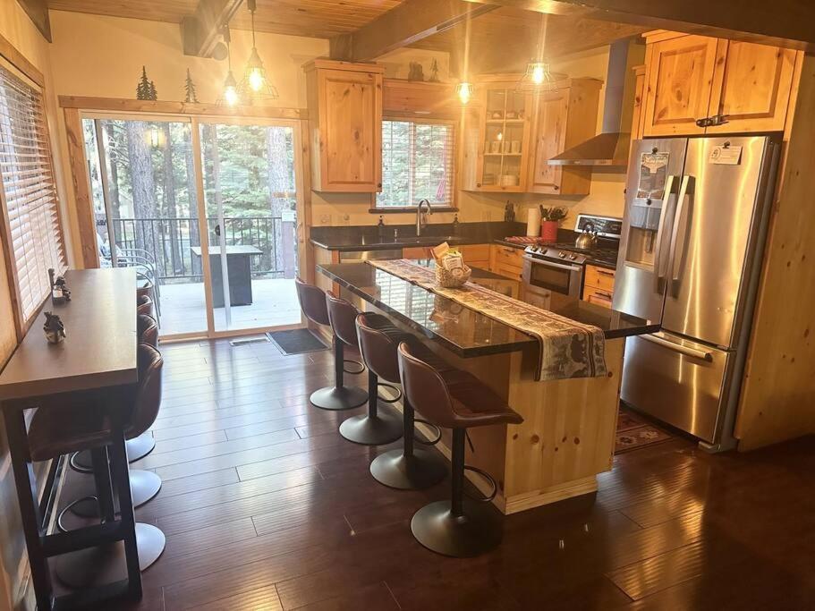 Tahoe Townie - Cozy In South Tahoe! Holiday home