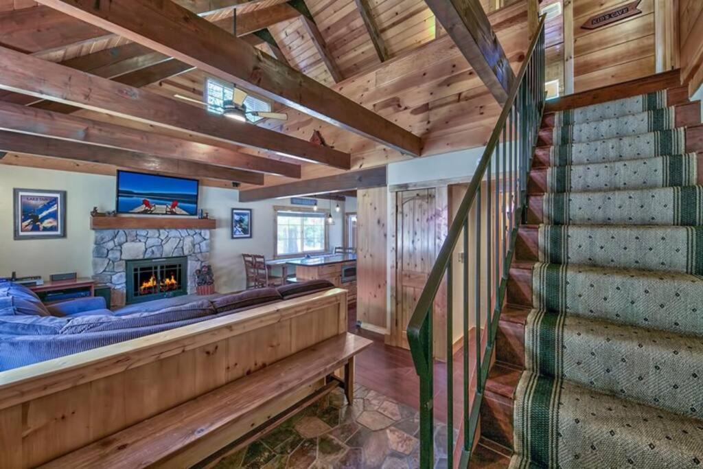 Holiday home Tahoe Townie - Cozy In South Tahoe!