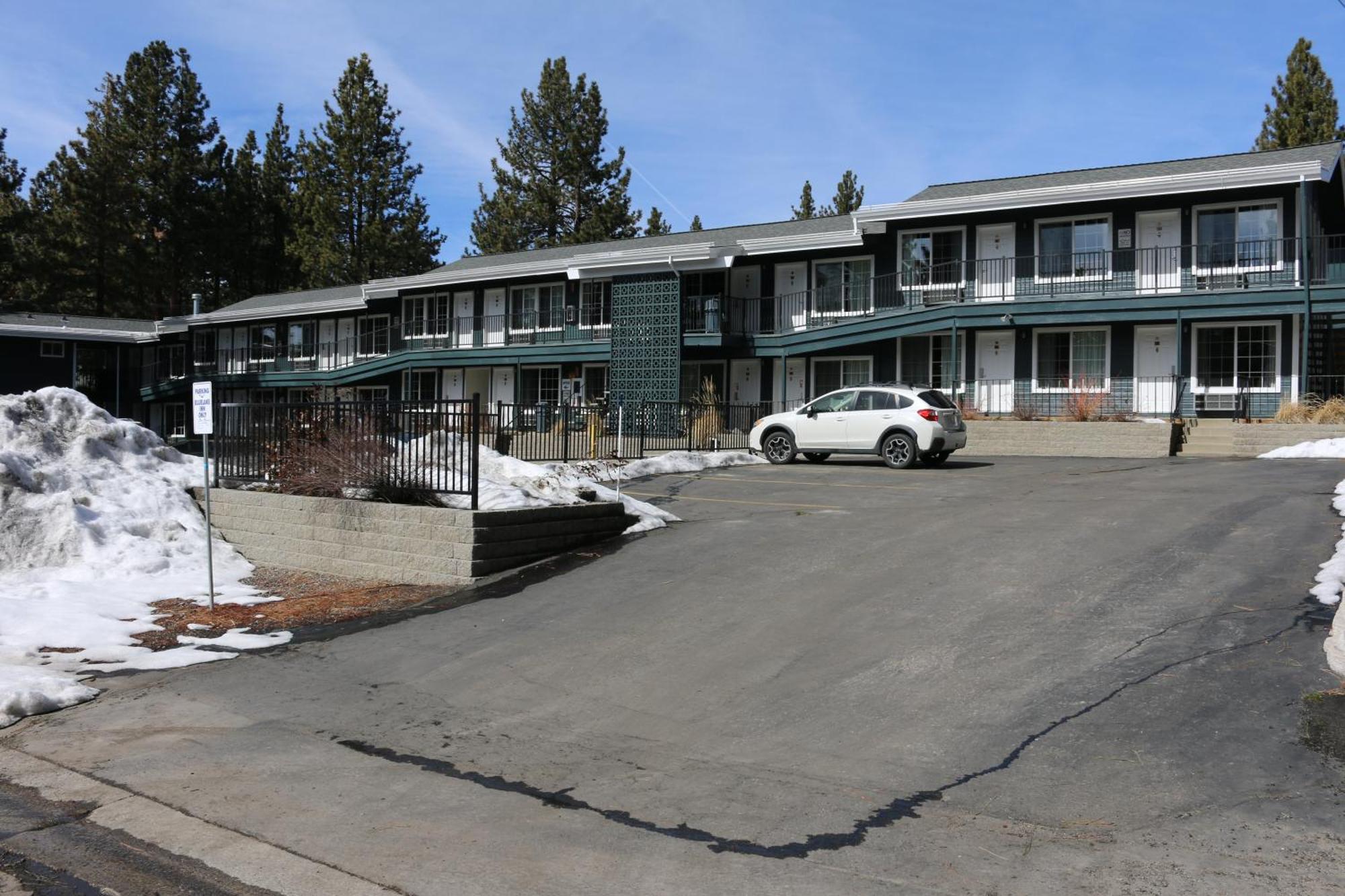 Bluelake @ Heavenly Village 2*