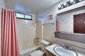 890 Candlewood Drive * South Lake Tahoe