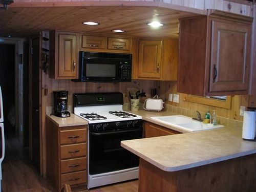Cedar Pines Holiday park 3*