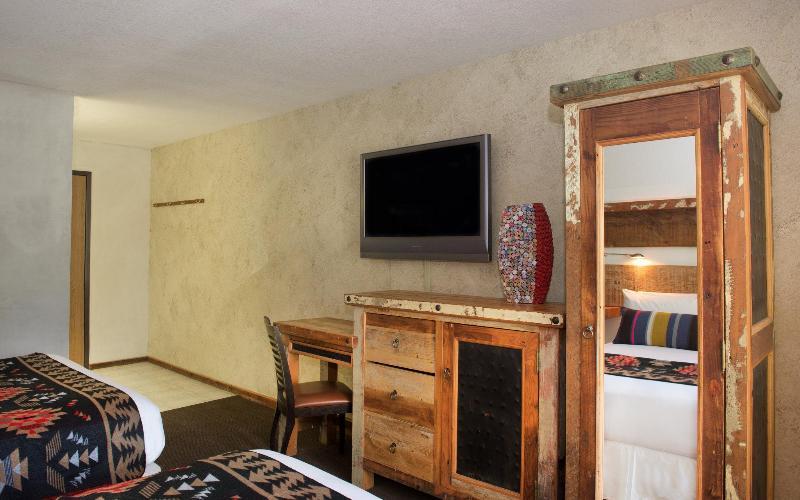 Hotel Park Tahoe Inn 3*