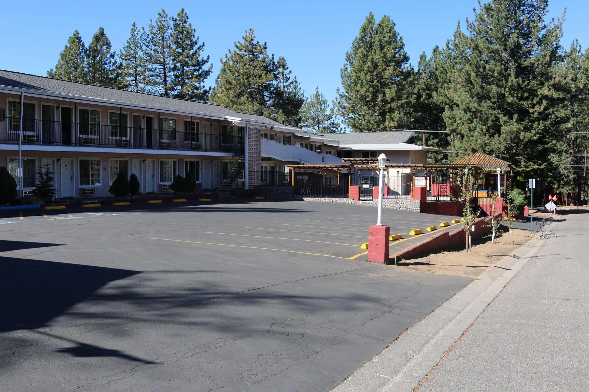 Motel Bluelake @ Heavenly Village