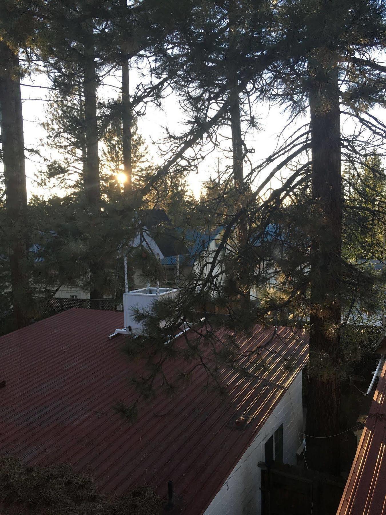 Hotel Econo & Heavenly Village Area *