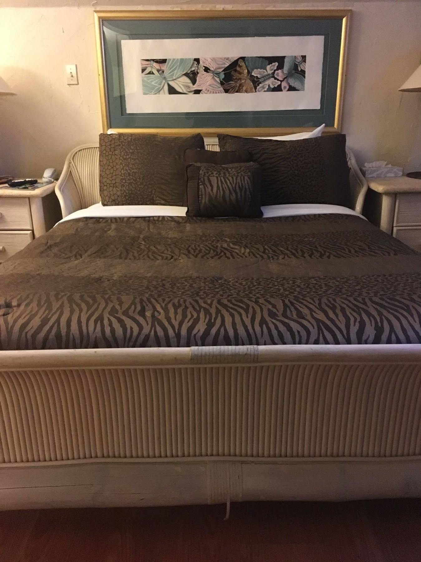 Hotel Econo & Heavenly Village Area *