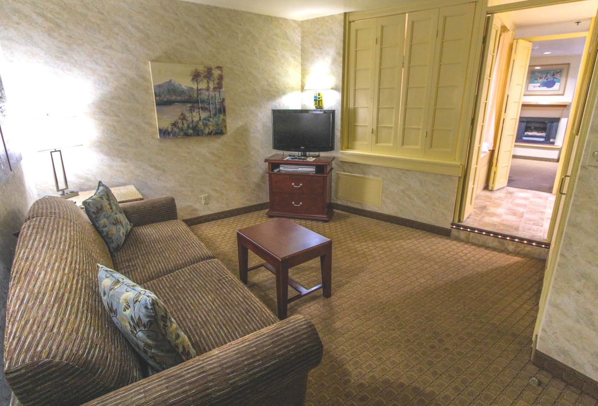 Hilton Vacation Club Tahoe Seasons Tahoe Hotel South Lake Tahoe