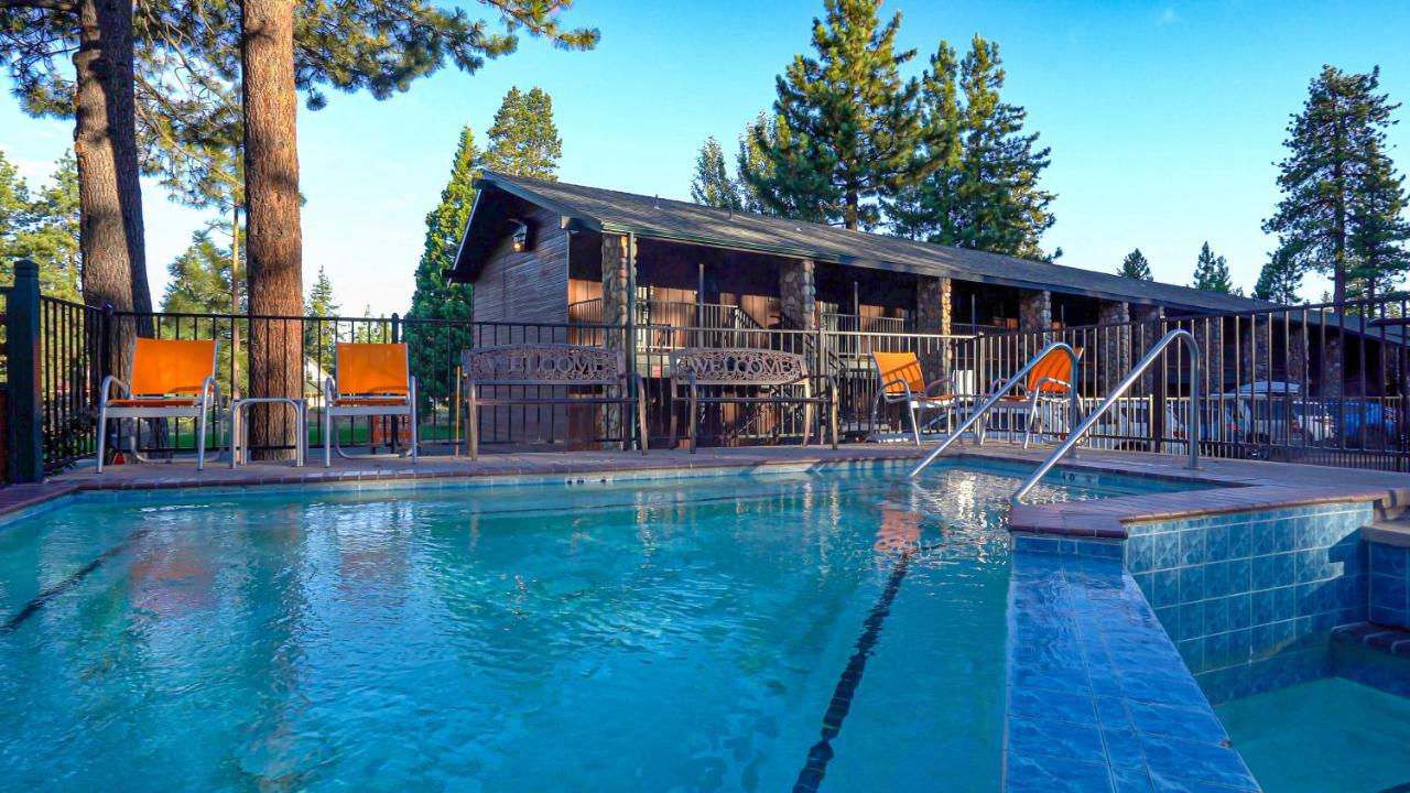 3 Peaks & Club Resort 3*